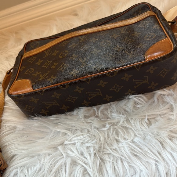 Authentic vintage Louis Vuitton handbag - Picture 4 of 10